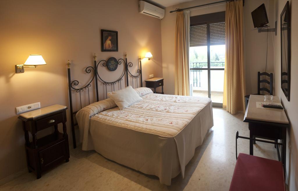 Hostal San Luis Almodovar del Rio Room photo